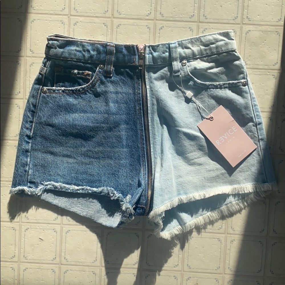 Size 27 revice denim split tone shorts